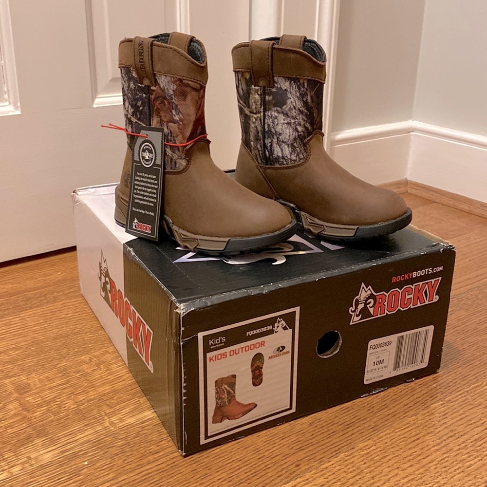 NWT Kids Rocky Boots size 10 Toddler